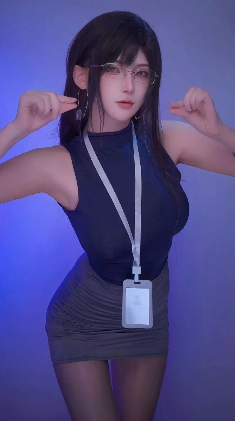 星空体育app-拉克丝cos：请问你就是那个乐于助人的拉克丝吗