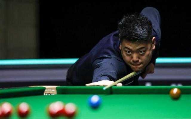 星空体育app官方网站-斯诺克世锦赛第三轮全面开战 中国军团四人皆晋级